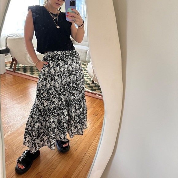 St. Roche NWT Echo Cropped Tee in Black Shoulder Pads Wmns Medium Supima Cotton - Picture 3 of 11